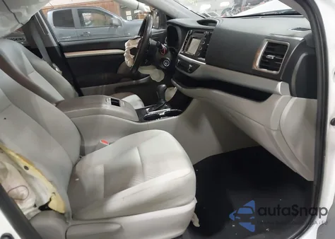 2019 Toyota Highlander Le z USA, uszkodzony, nr VIN 5TDBZRFH9KS993126